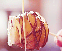 love,food,christmas,winter,apple,chocolate,hungry,xmas,eat,candy,yummy,december,candy apples,candy apple