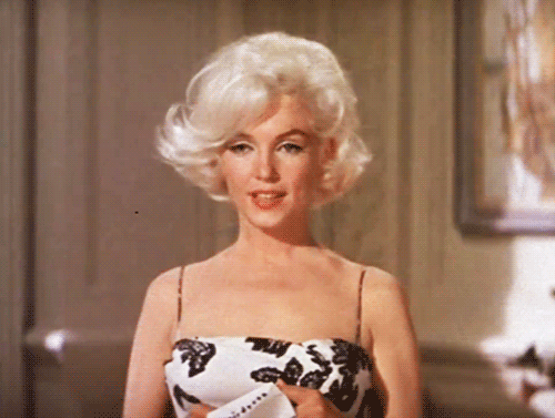 marilyn monroe,old hollywood,glamour,somethings got to give,retro,hair,1960s,nostalgia,behind the scenes,candid,george cukor,pluto on pluto