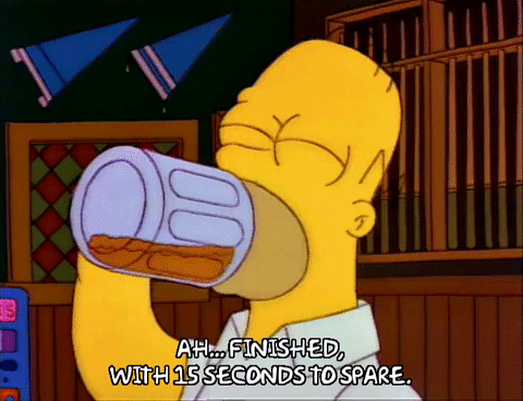 Отрыжка слюной. Гомер с пивом. Гомер симпсон бухает. Гиф симпсон с пивом.