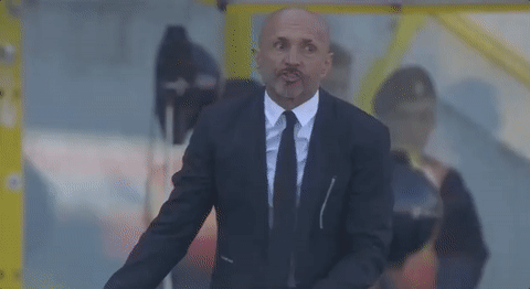 paranoia,luciano spalletti,football,soccer,reactions,wtf,omg,roma,coach,calcio,as roma,oh shit,asroma,romagif,paranoid,spalletti,attentive,adderall,looking back and forth