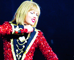 we are never ever getting back together,dancing,taylor swift,live,red,awkward,taylor,silly,swift,red tour,taylor swift dancing,red tour live,awkward taylor swift dancing,wanegbt,taylor swifts dancing