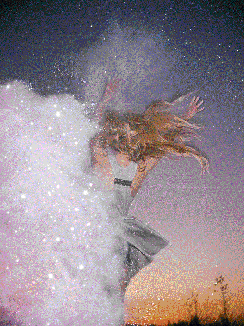 Звездная танцующая. Космическая девушка. Волшебство в воздухе. Космическая девушка танцует. Танцующая девушка.