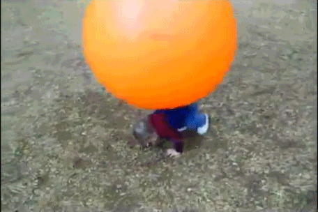 Воздушные шарики надувать. Воздушный шар лопается. Лопнувший воздушный шарик. Мячик лопнул.