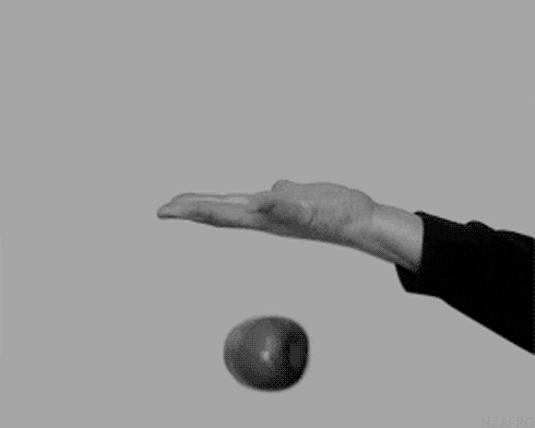 Яблоко в руке. Яблоко падает с руки. Падающий мяч. Анимация падения. Падающий объект ньютона