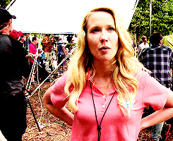 anna kendrick,anna camp,hailee steinfeld,pitch perfect 2,brittany snow,extras,smine