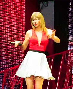 taylor,dance,dancing,taylor swift,live,red,awkward,silly,tour,swift,moves,ridiculous,dances,tswift,taylor swifts,stay stay stay