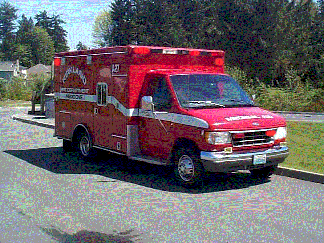 Включи пожарная машина скорая. Volvo 264 Ambulance. Dodge Ram 1980 Ambulance. Пожарная машина. Автомобиль Ambulance.