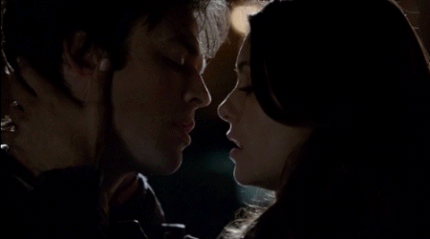 vampires kiss