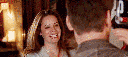 Animated GIF: charmed piper halliwell holly marie combs.