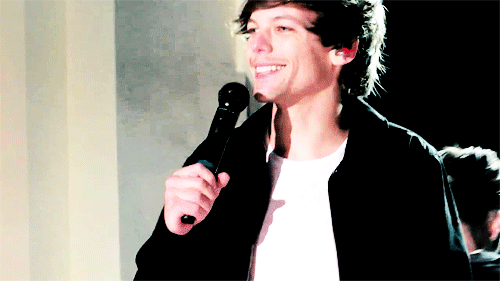 louis tomlinson,smile,one direction,boy,1d,louis,tomlinson,directioner,tommo,1d blog,one direction blog,the tommo
