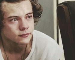 harry styles,one direction,sad,crying,cry,upset,tears