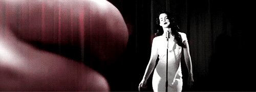 Del rey burn burn. Лана дель Рей Burning Desire. Ослепленный желаниями гиф. Гифка запредельное желание. Лана желание.