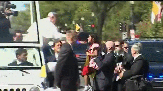 girl,hugs,security,pope,fence,francis