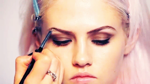 eyebrows,makeup,make up,getting ready,geting ready,eyebrow pencil
