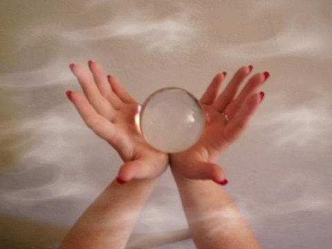 Crystal ball результаты. Хрустальный шар гиф. Волшебный шар в руке. Магический шар в руках. Магический Хрустальный шар.