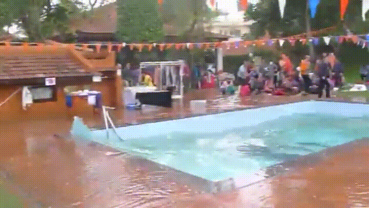 pool,wave,get