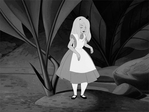Альтушка алиса анимация. Алиса в стране чудес гиф. Алиса в стране чудес гифка. Алиса в стране чудес анимация. Алиса в стране чудес анимация гифки..