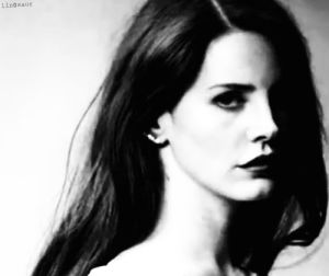 Lana del rey black and white GIF on GIFER - by Dagdalsa