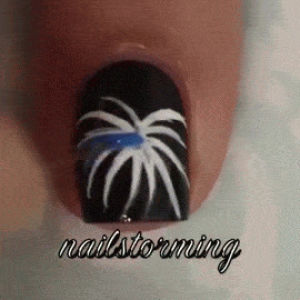 4th of july,fireworks,diy,nails,fourth of july,nail art,manicure,nail tutorial,fireworks nails