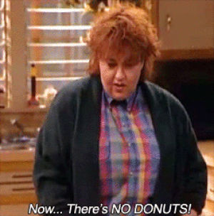 roseanne barr,90s,tv,80s,comedy,my post,sitcom,donuts,roseanne,doughnuts,laurie metcalf,jackie harris,roseanne connor,tv sitcom,roseannee
