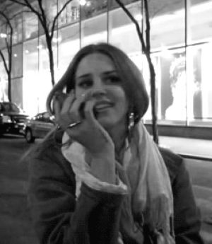 lana del rey,lana del rey s,lizzy grant,lana del rey with fans,black and white,queen,pretty,bw,lana,follow back,ringing,bw s