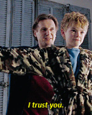 liam neeson,movies,love actually,thomas sangster,i love this movie,and look how adorable thomas was,thomas brodie sangster