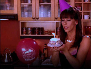 jennifer love hewitt,birthday,cake,candle