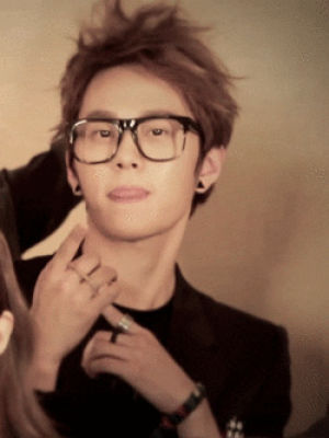 kpop,cute,smile,k pop,beast,b2st,junhyung,perfect smile,yong junhyung,crazy driving,forever alone pehehe