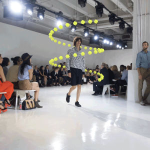 Fashion girl cinemagraph GIF - Find on GIFER