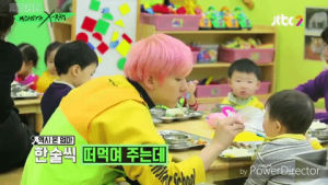 kihyun,monsta x,feeding child,kpop,eating,daycare