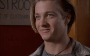 jeremy renner,national lampoons senior trip,1990s,hawkeye,1995,dags,ridiculous haircut
