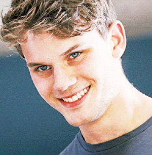 jeremy irvine,babe,now is good,laughing