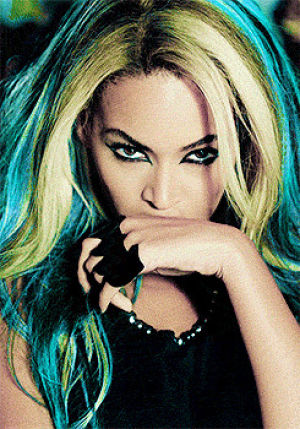 beyonce,beyonce s,supeower,i really like this blue color on her