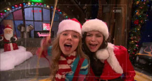 victoria justice,miranda cosgrove,merry christmas,carly shay,ariana grande,happy,christmas,excited,yes,nickelodeon,holidays,victorious,happy holidays,liz gillies,jennette mccurdy,icarly,spongebob squqrepants