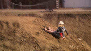 falling,parks and recreation,leslie knope,pit,i fell in the pit,fell in the pit