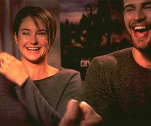 theo james,insurgent,sheo,shailene woodley,divergent,allegiant,fourtris,shailene and theo,shai woodley,thing,plans,tangled movie