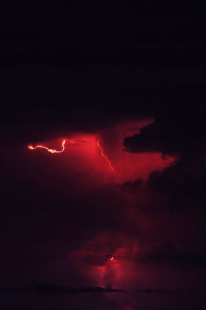 clouds,thunder,lightning,nature,ocean,beauty,storm,apocalypse,vertical,trippy,artists on tumblr
