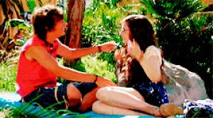 Matthew Underwood Erin Sanders Logan Reese Gif On Gifer By Dawnsmith