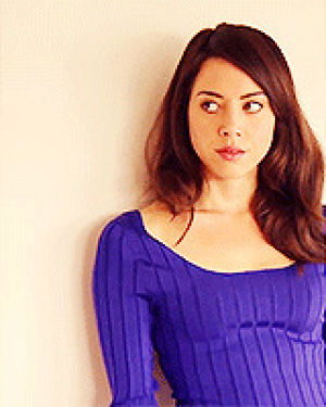 aubrey plaza,mygif,i just appreciate her so much,aplaza,i want to hug you,shes like the tan deadpan version of me