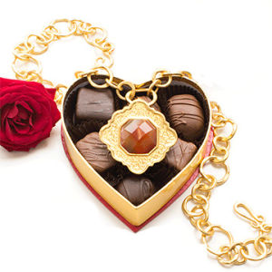 valentines day,rose,valentine,love,beauty,jewelry,chocolate,fashion,red,candy,gold,stephanie kantis