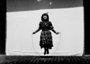 chronophotography,jump rope,vintage,retro,playing,child,1982,little girl,marey,mmmmmm good ole days,internet security,s chassis,jumping rope