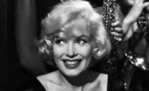 vintage,smiling,marilyn monroe,classic film,some like it hot