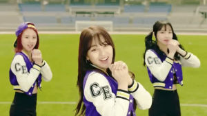 jihyo,nayeon,cheerleader,cheer up,kpop,twice,chaeyoung,k pop