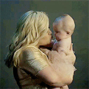 happy mothers day,kelly clarkson,baby,set,goals,tbh,river rose blackstock