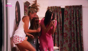 excited,girls,bbc,jamie,chris lilley,bbc three,freaking out,bbc3,bbc 3