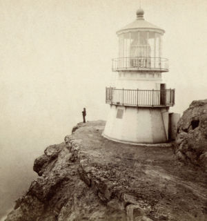 lighthouse,vintage,3d,california,vintage3d,the ocean,bw