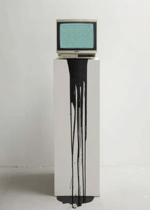 museum,dripping,static,tv,black,white,paint,installation,screen