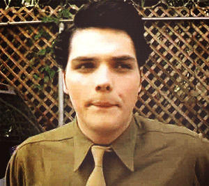 gerard way,my chemical romance,kiss me,ugh,mine3,look at him,ghost of you