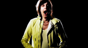 the strokes,julian casablancas,such a dumb,im so bored here is julian yawning,and its not even something new,like months and months,do u kno how long its been since i