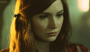 Amy pond doctor who karen gillan GIF - Find on GIFER